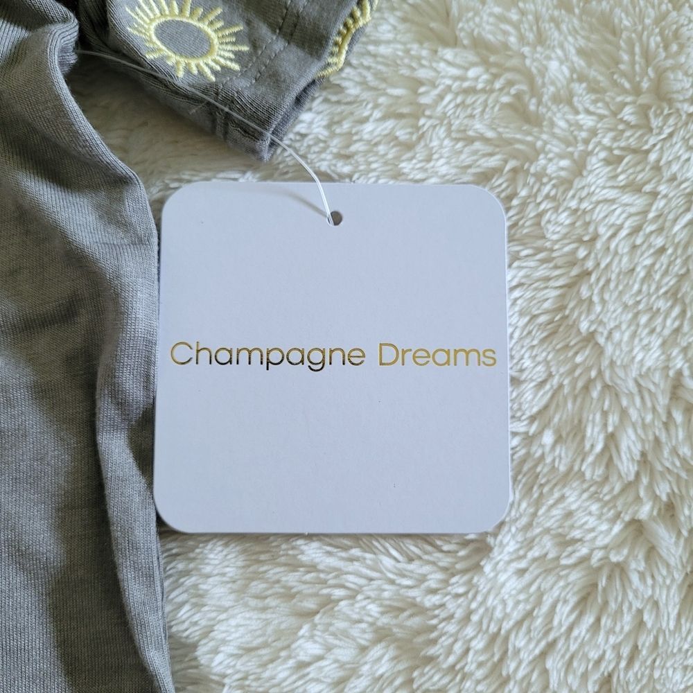 Champagne🍾 Dreams😴 Moon🌙 and Sun☀️ Tee👕 - NWT - Picture 5 of 12